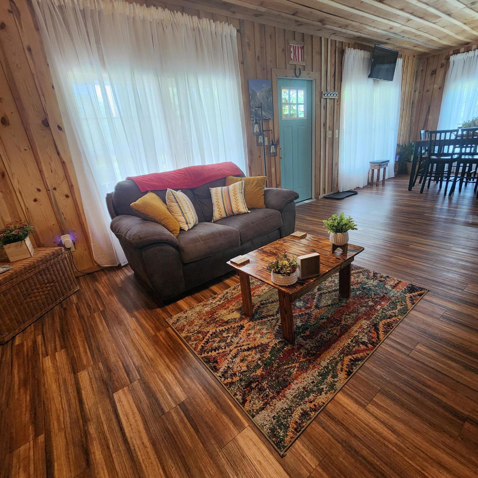 Unique Country Cabin Meets Farmhouse Modern!!! Mena Eksteriør billede