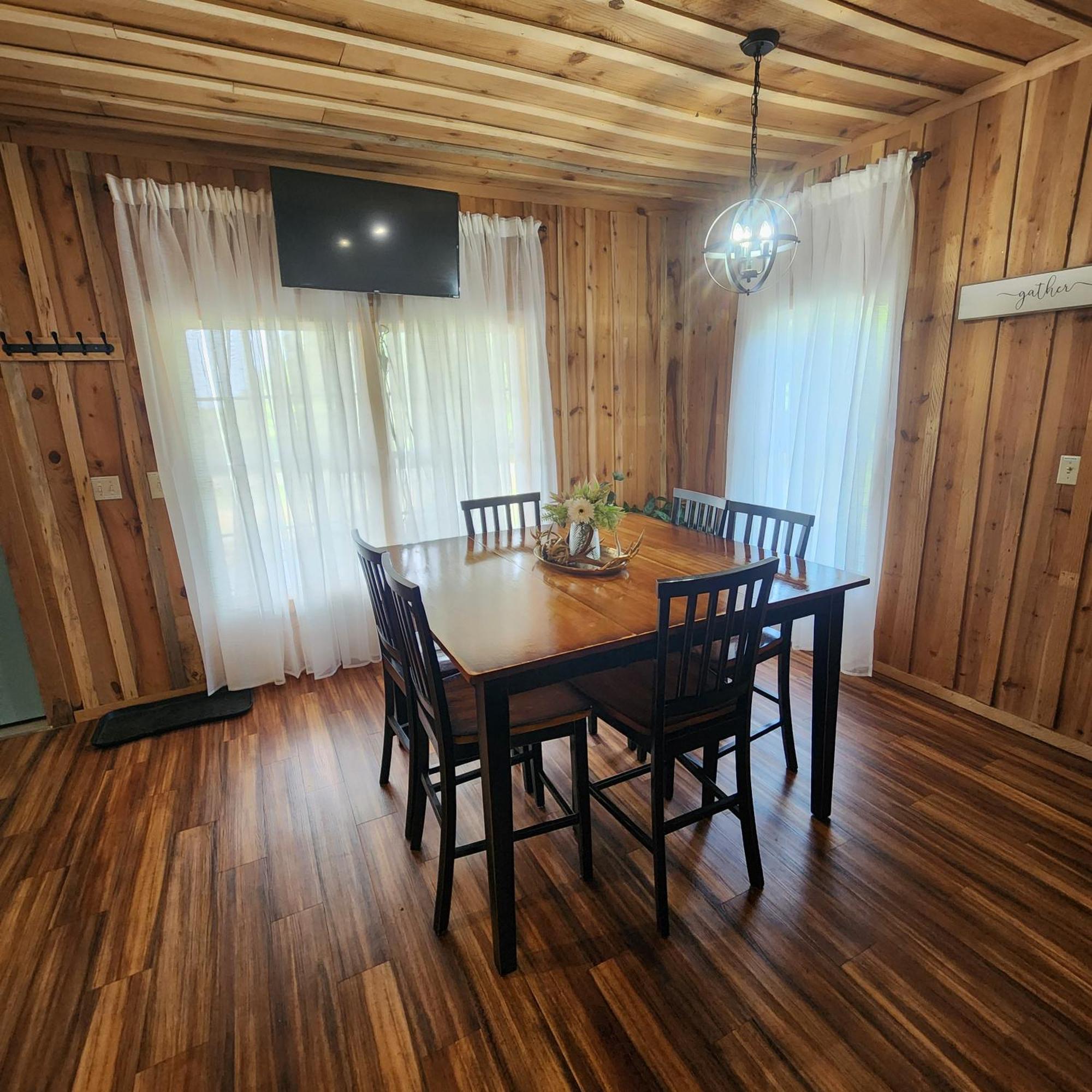 Unique Country Cabin Meets Farmhouse Modern!!! Mena Eksteriør billede